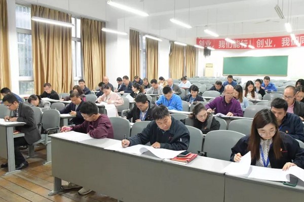 四川九洲技师学院开展主题教育活动