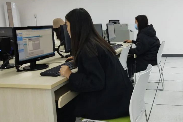 四川矿产机电技师学院招生条件