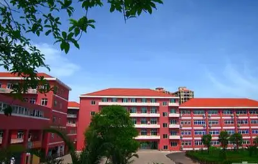 泸州市江阳职业高中学校
