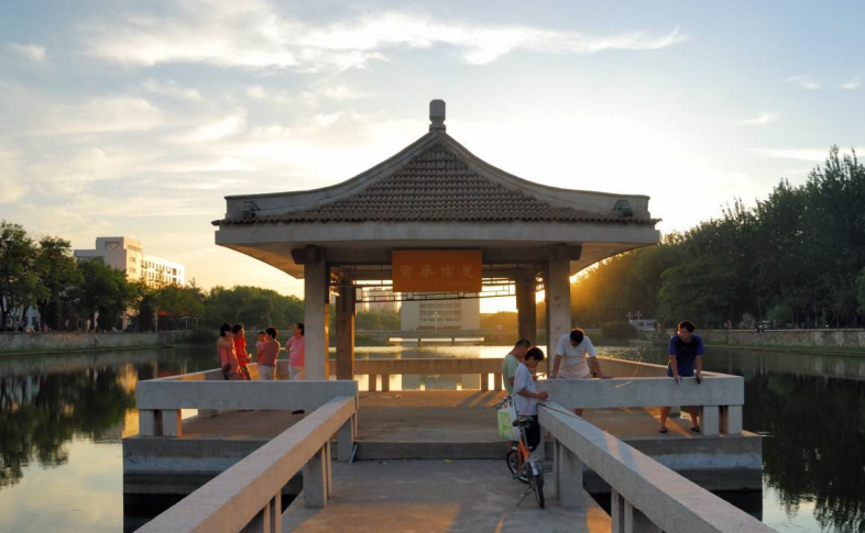 天津大学校园一角