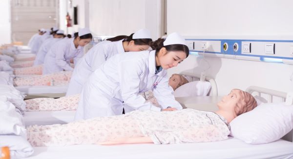 希望卫校师资力量
