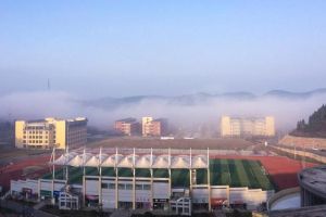 2019年成都卫生学校排名