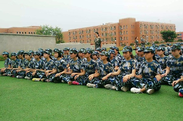 成都铁路工程学校学子风采