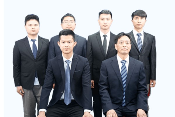 万通汽修部分老师合照