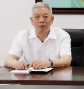 天府新区信息学院副院长 李房春