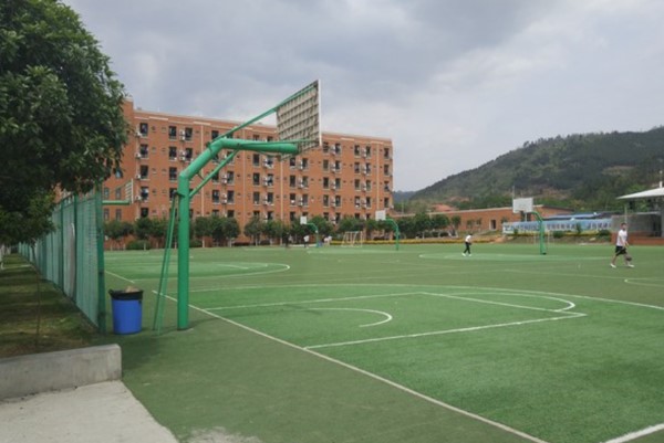 商贸职业学校