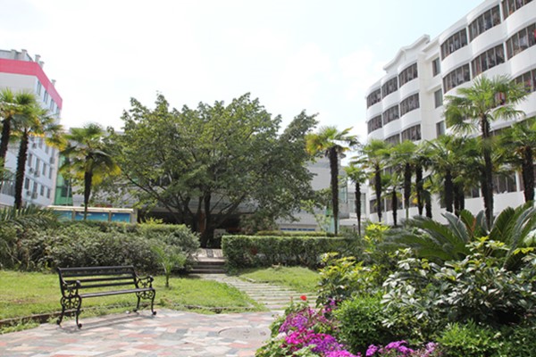 四川护理职业学院龙泉校区