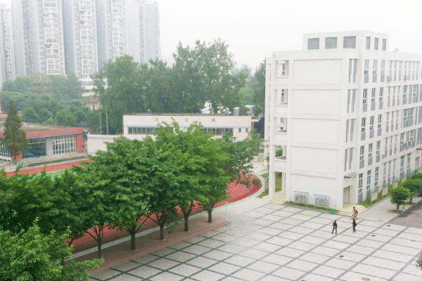 成都洞子口职业技术学校