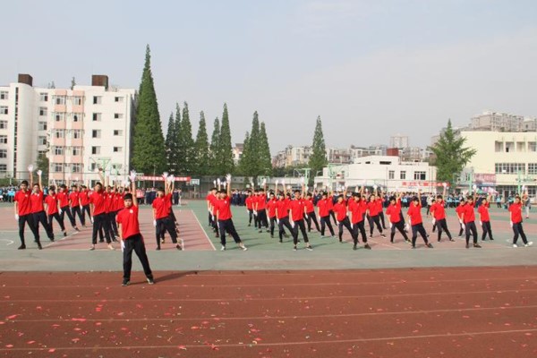 四川交通运输职业学校操场