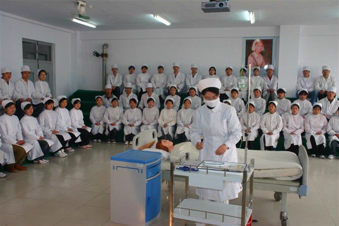 2019护理学专业解析_成都职业技术学校护理专业_四川中专