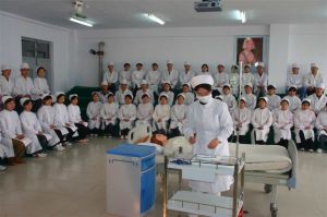 四川报读成都卫生学校的要求有哪些_如何选择四川职业技术学校_职业招生简章有哪些