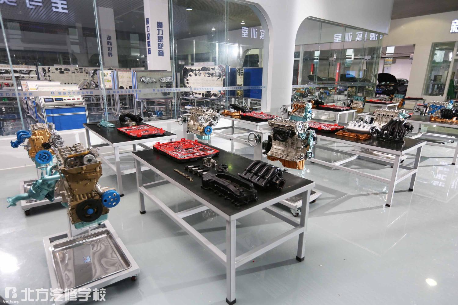 2019年成都市汽车职业技术学校招生简介_汽车学校读专职的好还是综合的好?