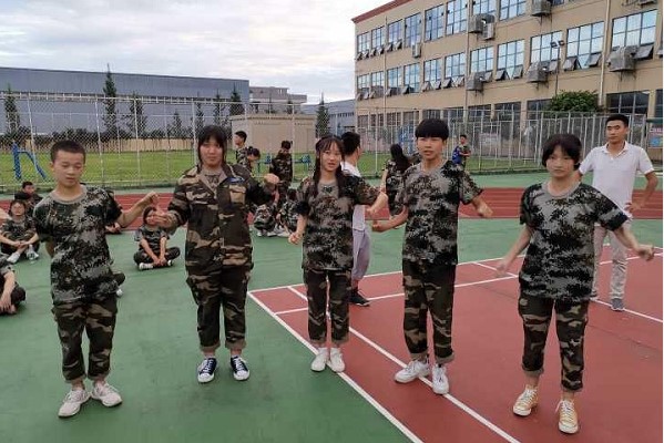 四川科华高级技工学校学生风采