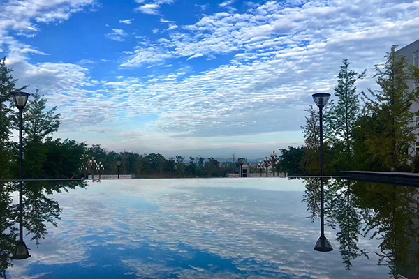 四川旅游学校管理
