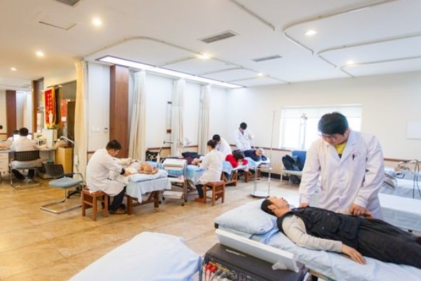 四川省针灸学校学生风采