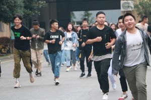 成都中专学校哪家好 四川科华高级技工学校举行2019年应急突击疏散演练