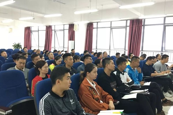 成都青苏职业技术学校师生风采
