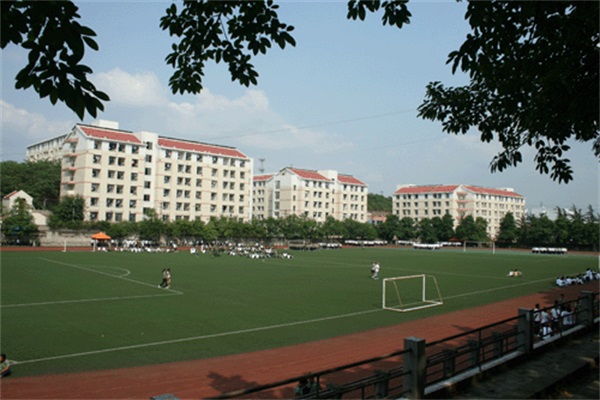 中专学校