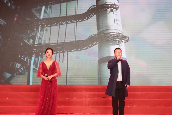 2019年成都工业职业技术学院隆重举行歌咏比赛