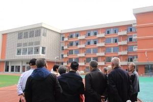 四川省金堂中学举行毕业六十周年联谊会