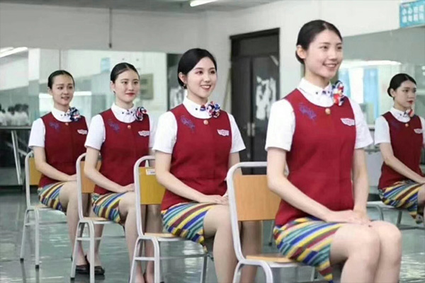 成都东星航空职业学校怎么样