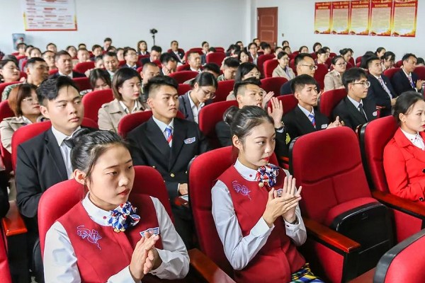 天府新区航空旅游职业学院