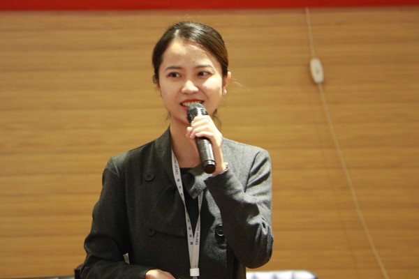 四川现代艺术学校老师