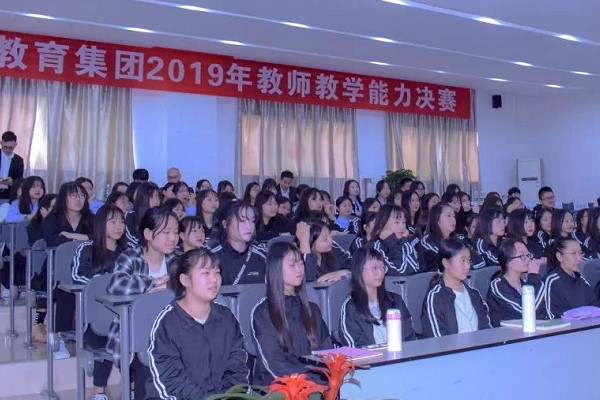 2019年成都五月花高级技工学校课堂教学比赛火热进行