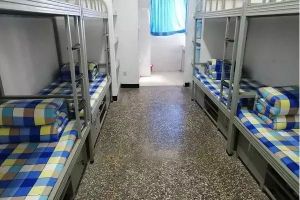 攀枝花经贸旅游学校开展寝室内务整理比赛