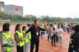 四川中职院校新闻：针灸学校举行第九届田径运动会