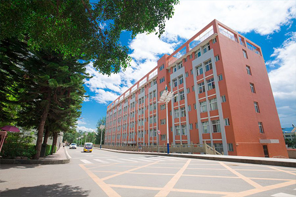 四川师范大学幼师学院