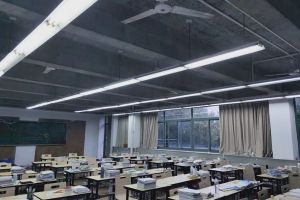 成都职业学校四川城市技师学院开展校园低碳行动
