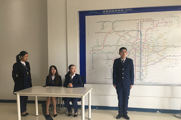成都中专学校