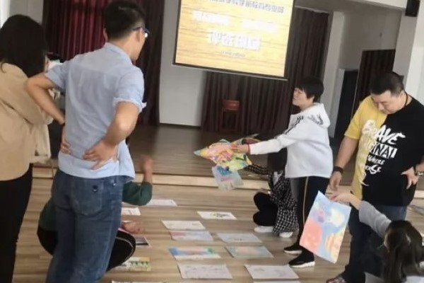 成都中专学校