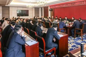 成都中职学校东星航空职业学校学习四中全会精神