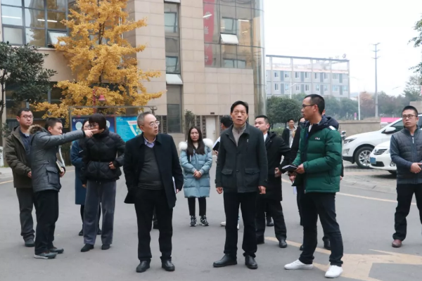 成都中专学校