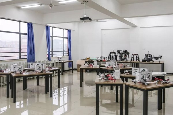 成都中职学校
