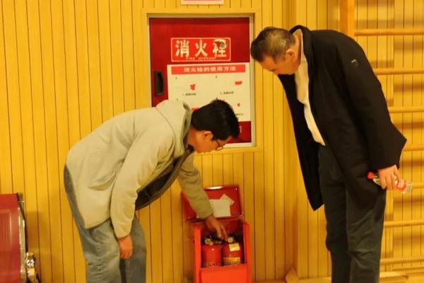 四川中职学校四川现代艺术学校开展节前安全检查