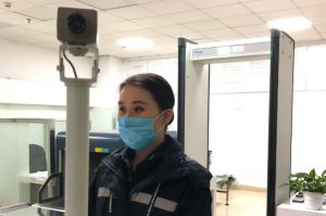 四川职业高中成都航空旅游职业学校战疫