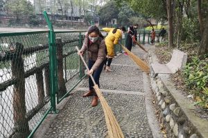 四川中职院校成都中医药大学附院针灸学校做卫生