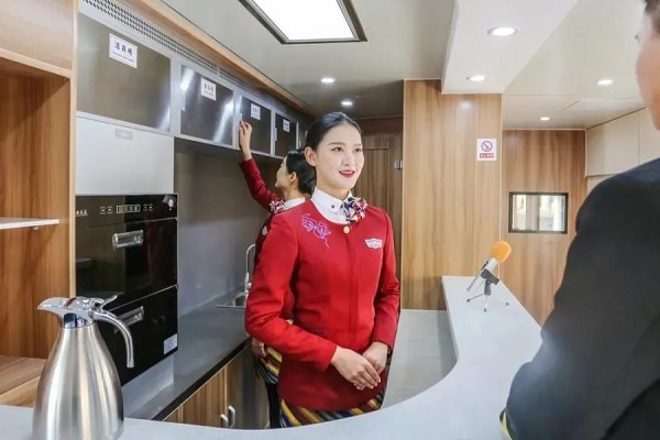 成都东星航空职业学校高铁乘务专业介绍