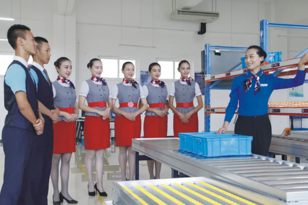 成都中专学校