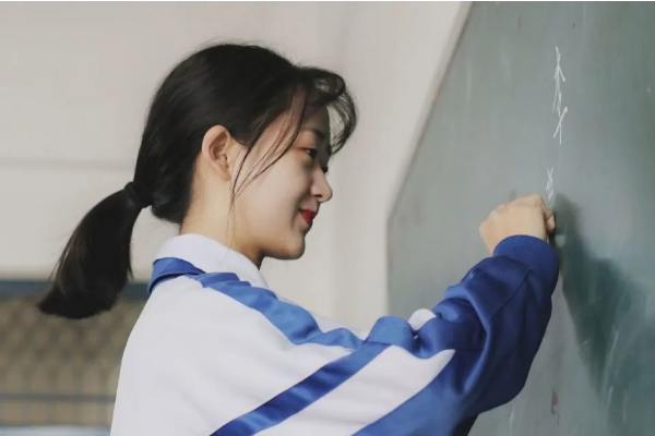 成都中专学校