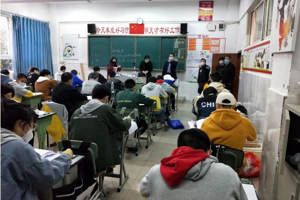 成都中职院校