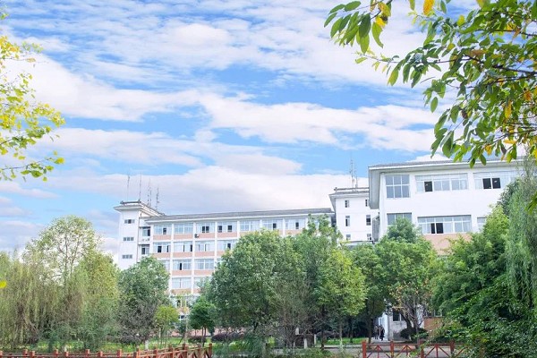 四川师范大学幼师学院
