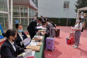 成都中职学校等你到来——华商理工学校17级开学返校
