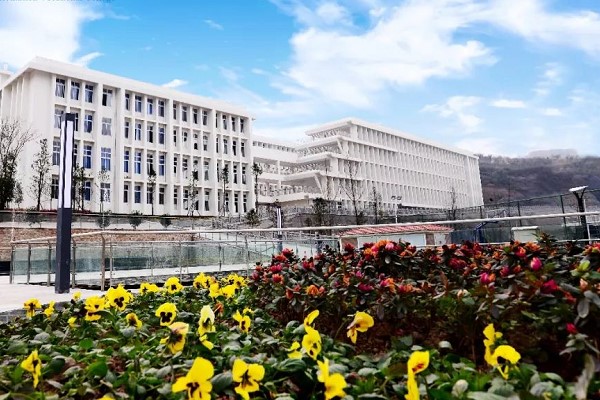 天府信息学院