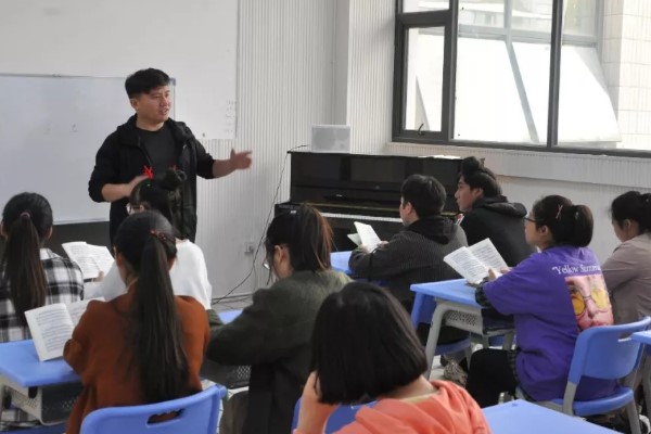 四川现代艺术学校音乐专业招生条件