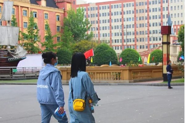 成都希望职业学校
