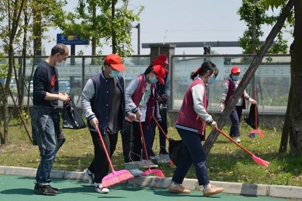 四川理工技师学院以劳动立德